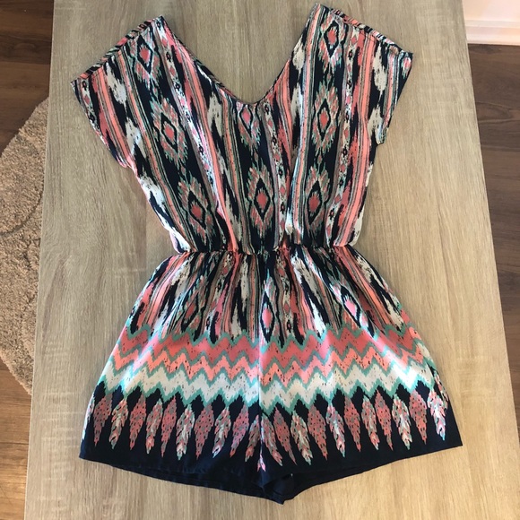 Colorful romper! - Picture 2 of 4